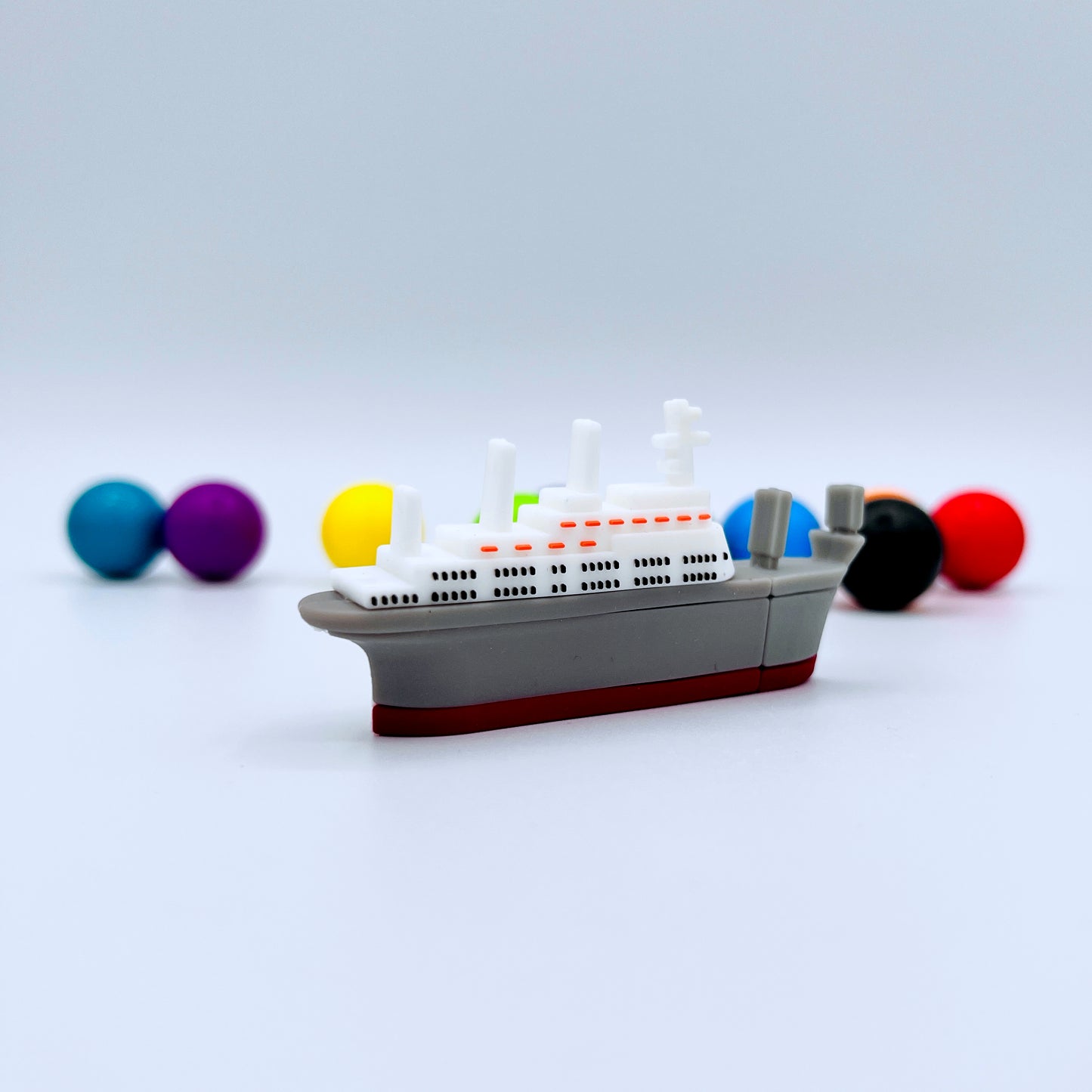 white ship
